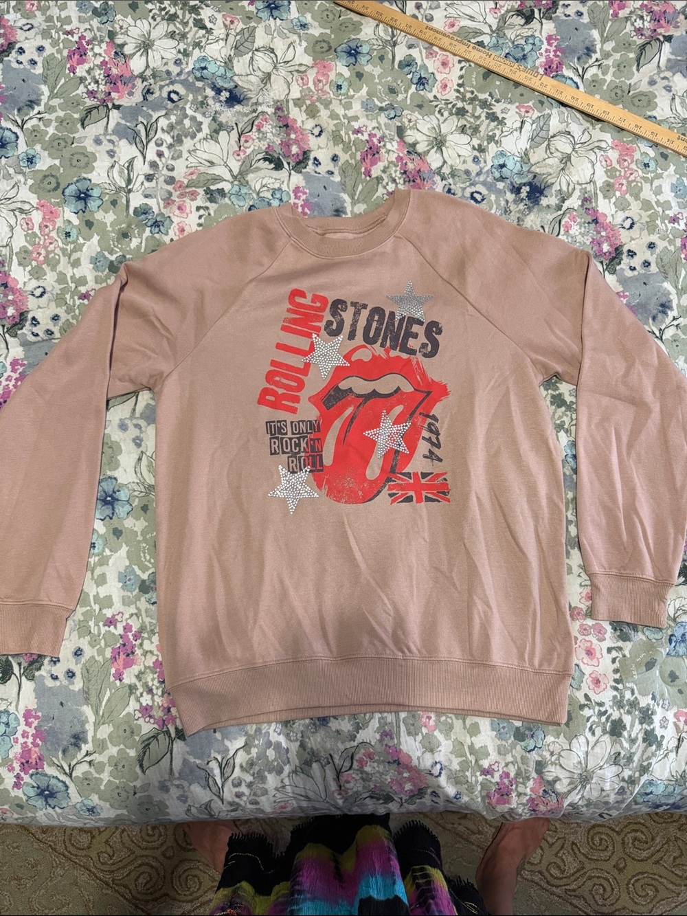 the Rolling Stones Pink Graphic Crewneck lightweight sweatshirt
